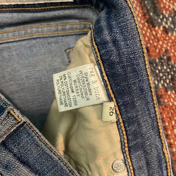 Rag & Bone Mid Rise Capri in Murray size 26 - Picture 7 of 9
